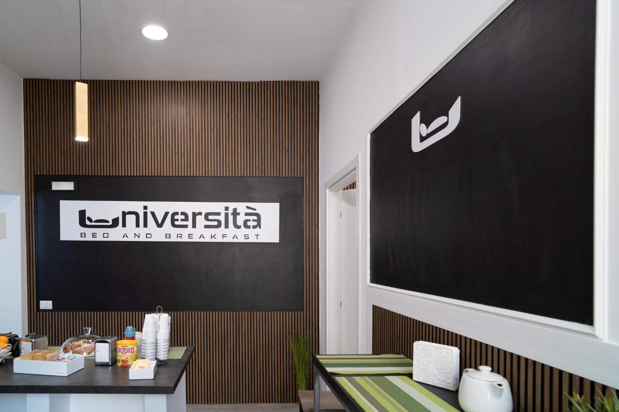 B&B Universita เนเปิลส์ ภายนอก รูปภาพ